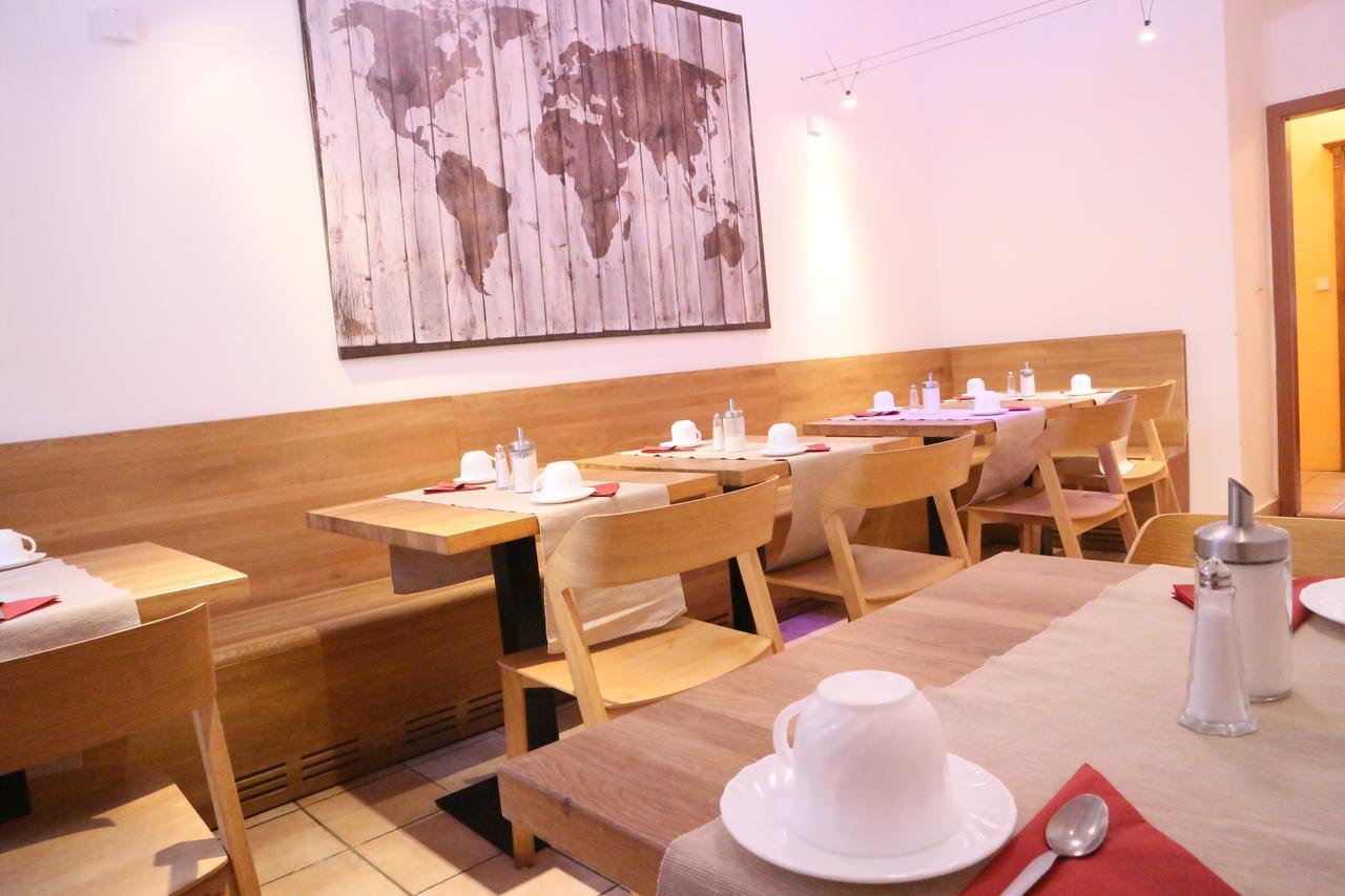 Lounge Crown 3* Praga
